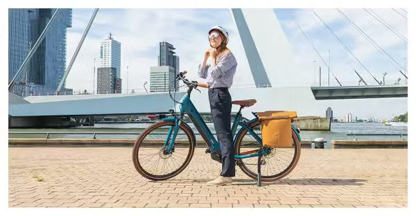 Vélo de Ville Électrique O2 Feel iSwan City Boost 6.1 Univ Shimano Altus 8V 432 Wh 28'' Bleu Cobalt